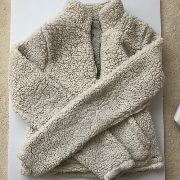 Hollister Jackets & Blazers - White Fuzzy Hollister jacket